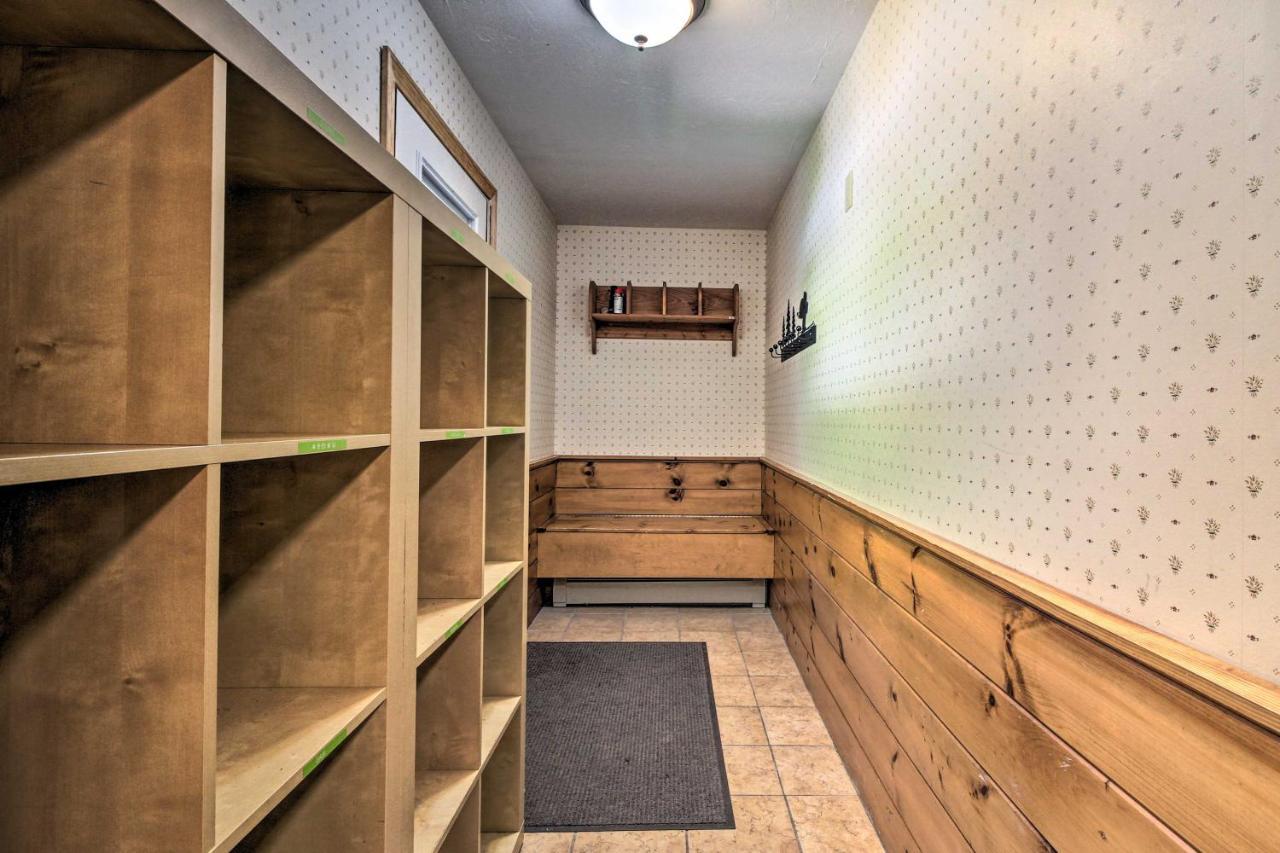 Timber Creek Townhome With 2 Decks And Mtn Views! West Dover Kültér fotó
