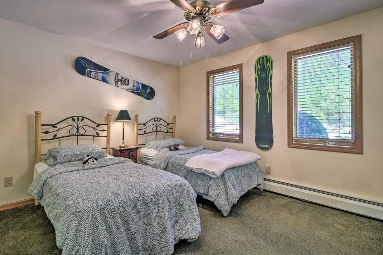 Timber Creek Townhome With 2 Decks And Mtn Views! West Dover Kültér fotó