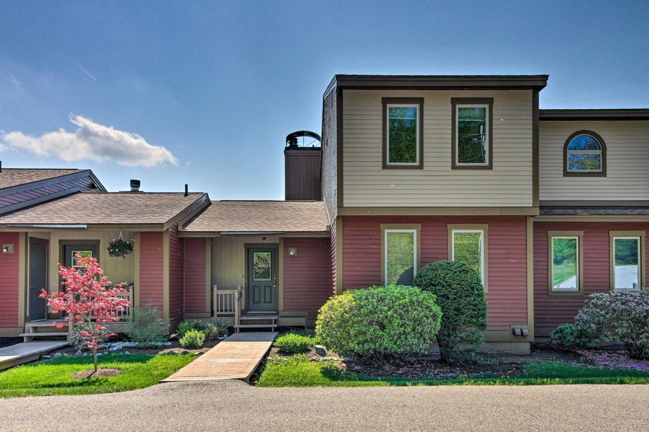 Timber Creek Townhome With 2 Decks And Mtn Views! West Dover Kültér fotó