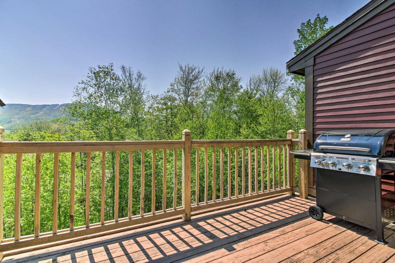 Timber Creek Townhome With 2 Decks And Mtn Views! West Dover Kültér fotó