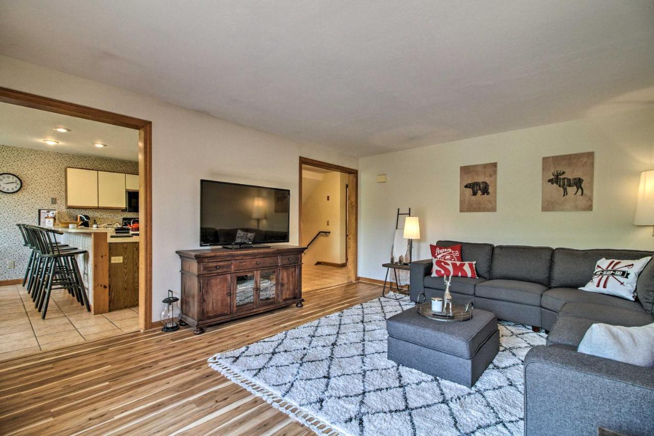 Timber Creek Townhome With 2 Decks And Mtn Views! West Dover Kültér fotó
